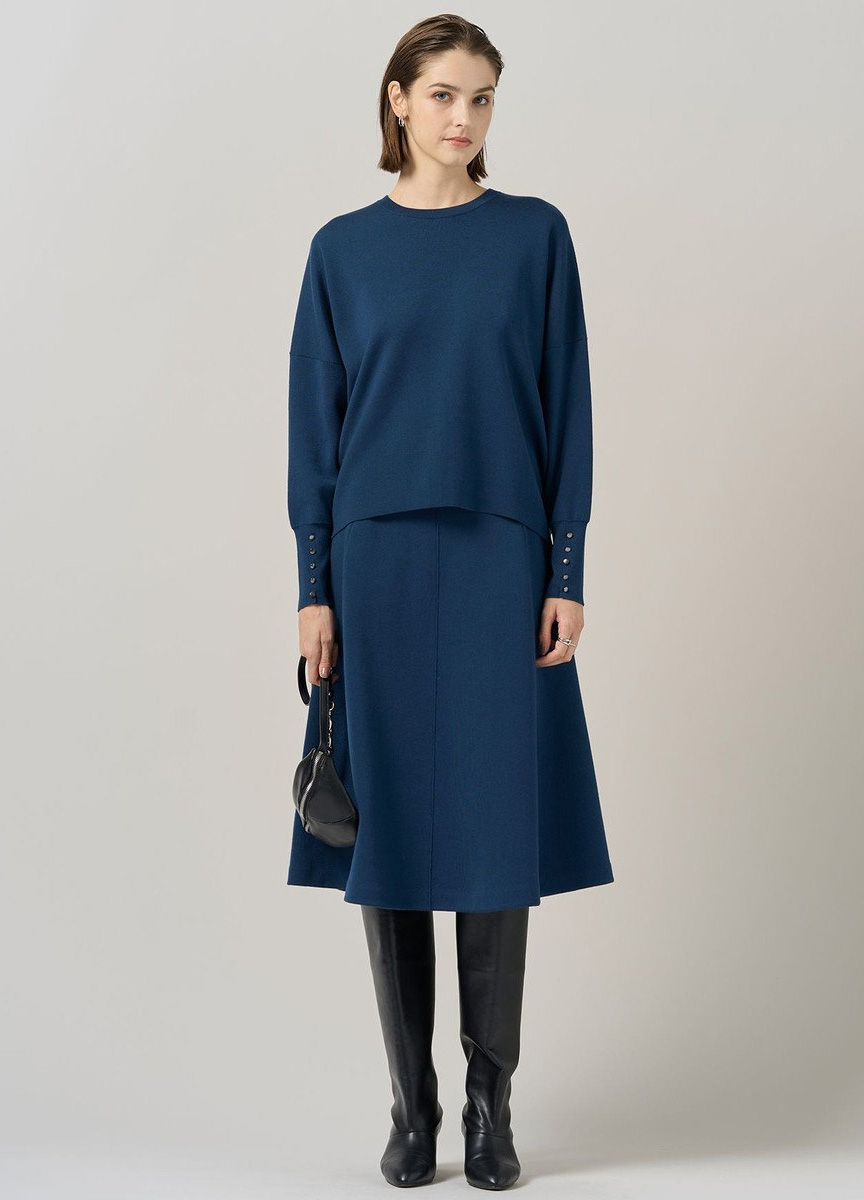 壓縮羊毛落肩針織上衣